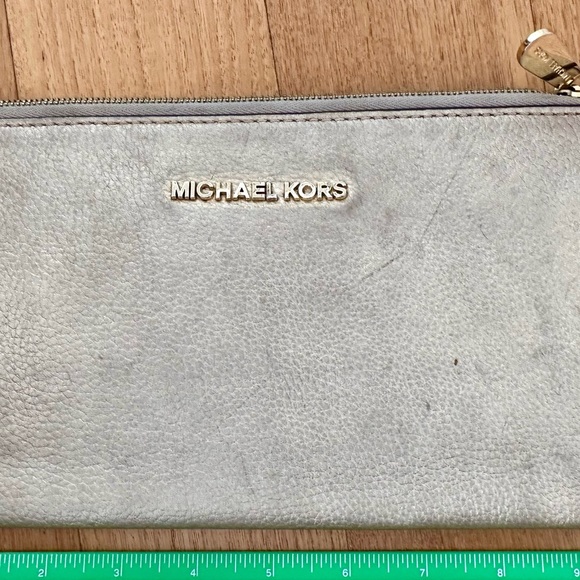 Michael Kors Large Gold Leather Wristlet - Picture 6 of 8